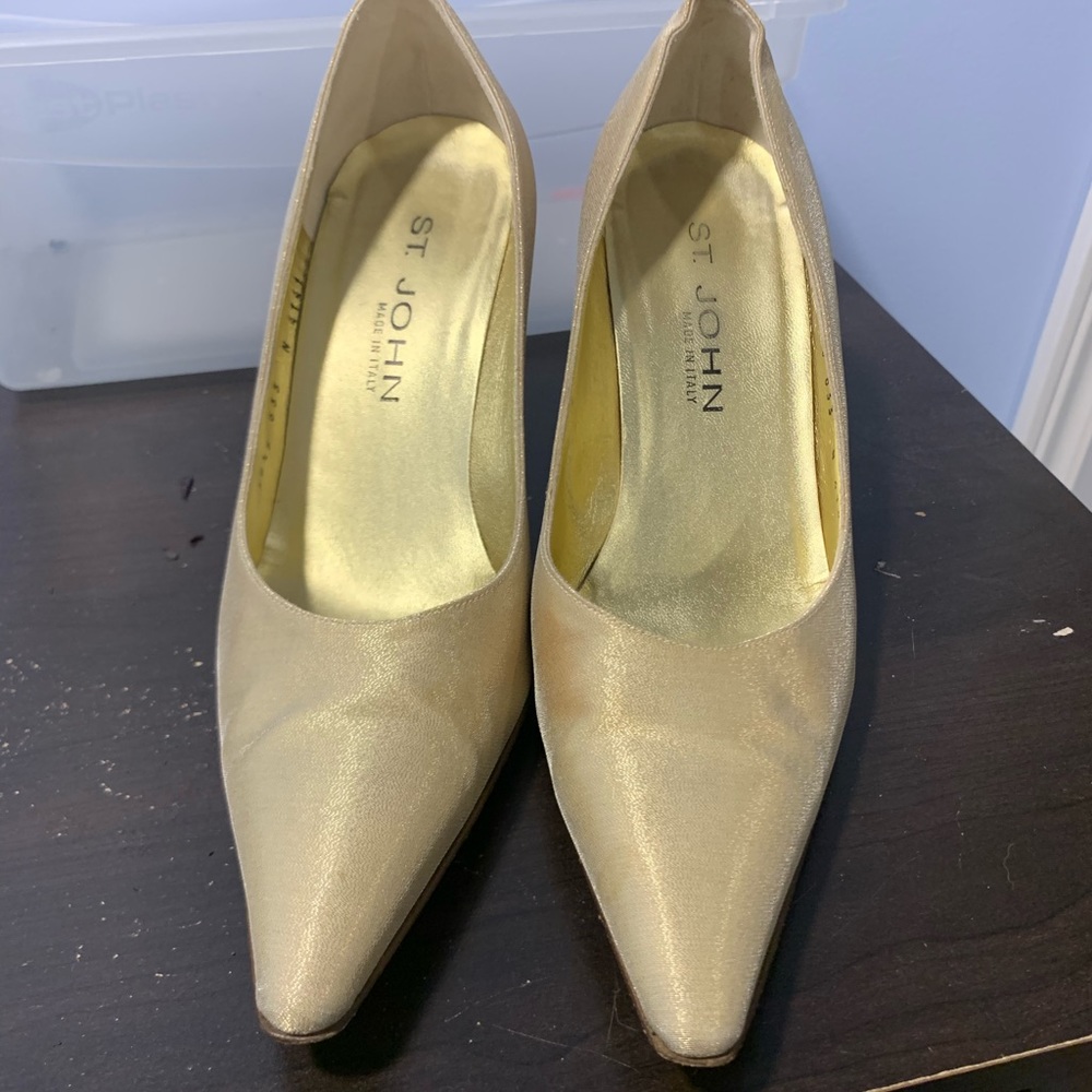 ST JOHN heels with crystals